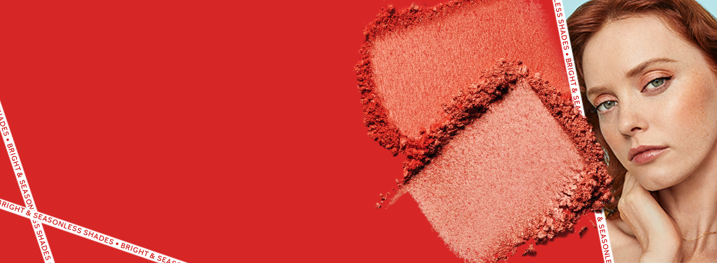 Modelka je nalíčená ve stylu Jasných stínů na celý rok od Mary Kay. S odpovídajícími rozetřenými přípravky.